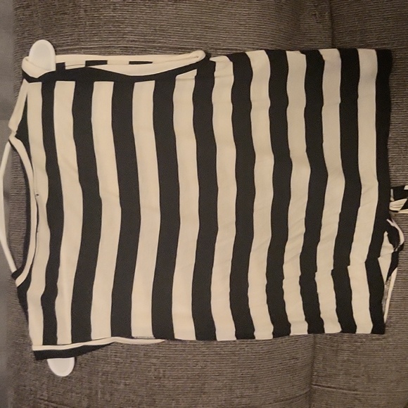 Sleeveless shirt - Picture 4 of 4